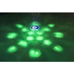 Poolfontäne mit solarbetriebenen LED-Licht