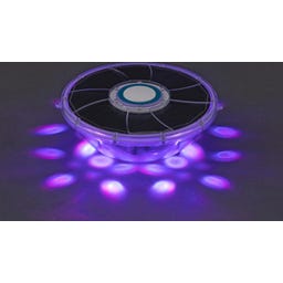 Poolfontäne mit solarbetriebenen LED-Licht